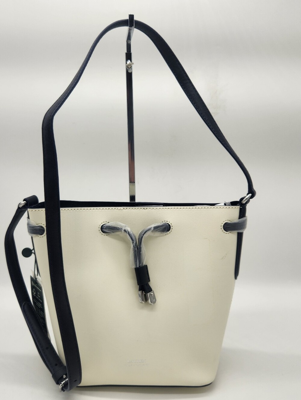 NWT Lauren Ralph Lauren Vanilla Navy Leather Drawstring Bucket Crossbody Bag